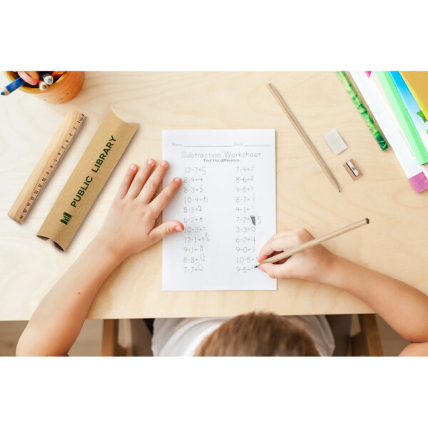 RHOMBUS. Set scolaire : règle, crayon, gomme et taille-crayon – Image 4
