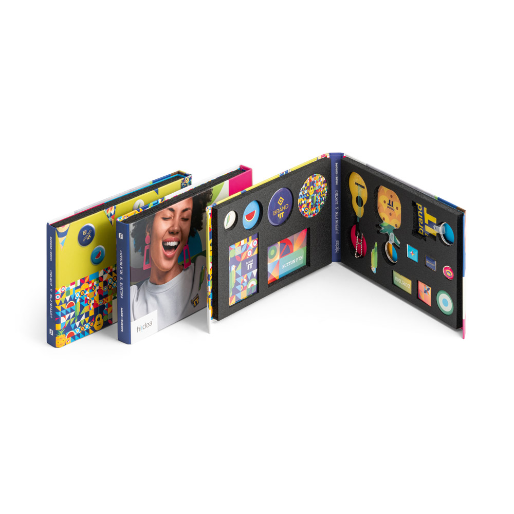 PIN & DOMING SHOWCASE. Marmotte 2 en 1 avec pins et domings